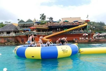 Hospitality Expert Cha3 - Pool Beach Hip-Strip Montego Bay 0*,  Jamaica